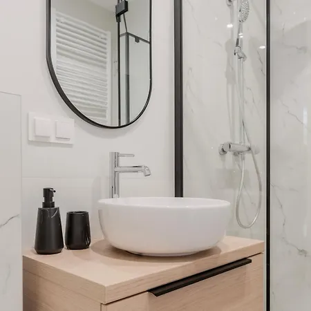 Апартаменты Metropolitan Haven By Aparo - Winda, Balkon, Lozeczko Turystyczne, Atlas Arena, Wytwornia, Zoo, Aquapark, Park, Dworzec Pkp I Pks, Ekspres Do Kawy *