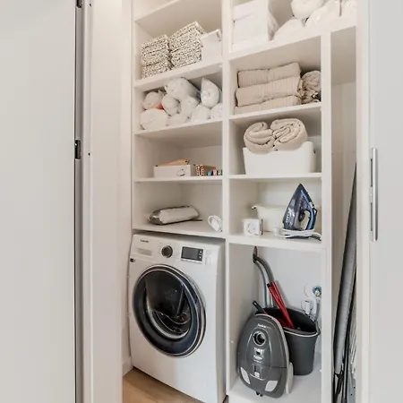 Metropolitan Haven By Aparo - Winda, Balkon, Lozeczko Turystyczne, Atlas Arena, Wytwornia, Zoo, Aquapark, Park, Dworzec Pkp I Pks, Ekspres Do Kawy דירה *