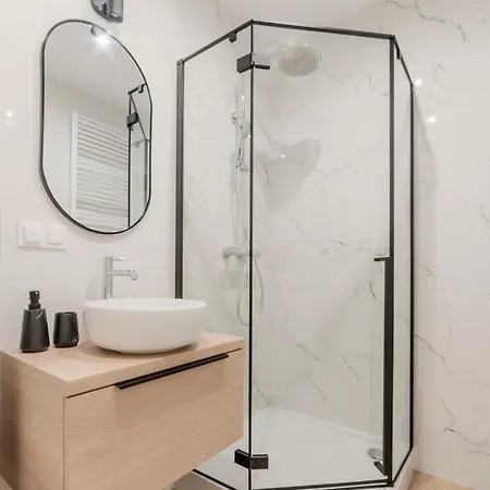 Metropolitan Haven By Aparo - Winda, Balkon, Lozeczko Turystyczne, Atlas Arena, Wytwornia, Zoo, Aquapark, Park, Dworzec Pkp I Pks, Ekspres Do Kawy Apartment