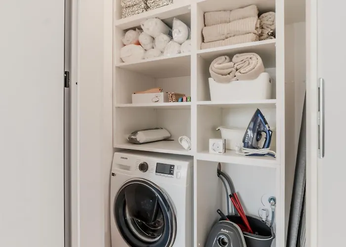 Metropolitan Haven By Aparo - Winda, Balkon, łóżeczko Turystyczne, Atlas Arena, Wytwórnia, Zoo, Aquapark, Park, Dworzec Pkp I Pks, Ekspres Do Kawy Apartamento *